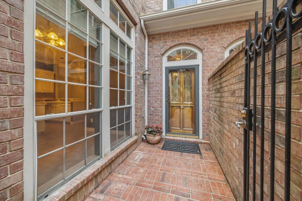 1206 Joe Annie Street