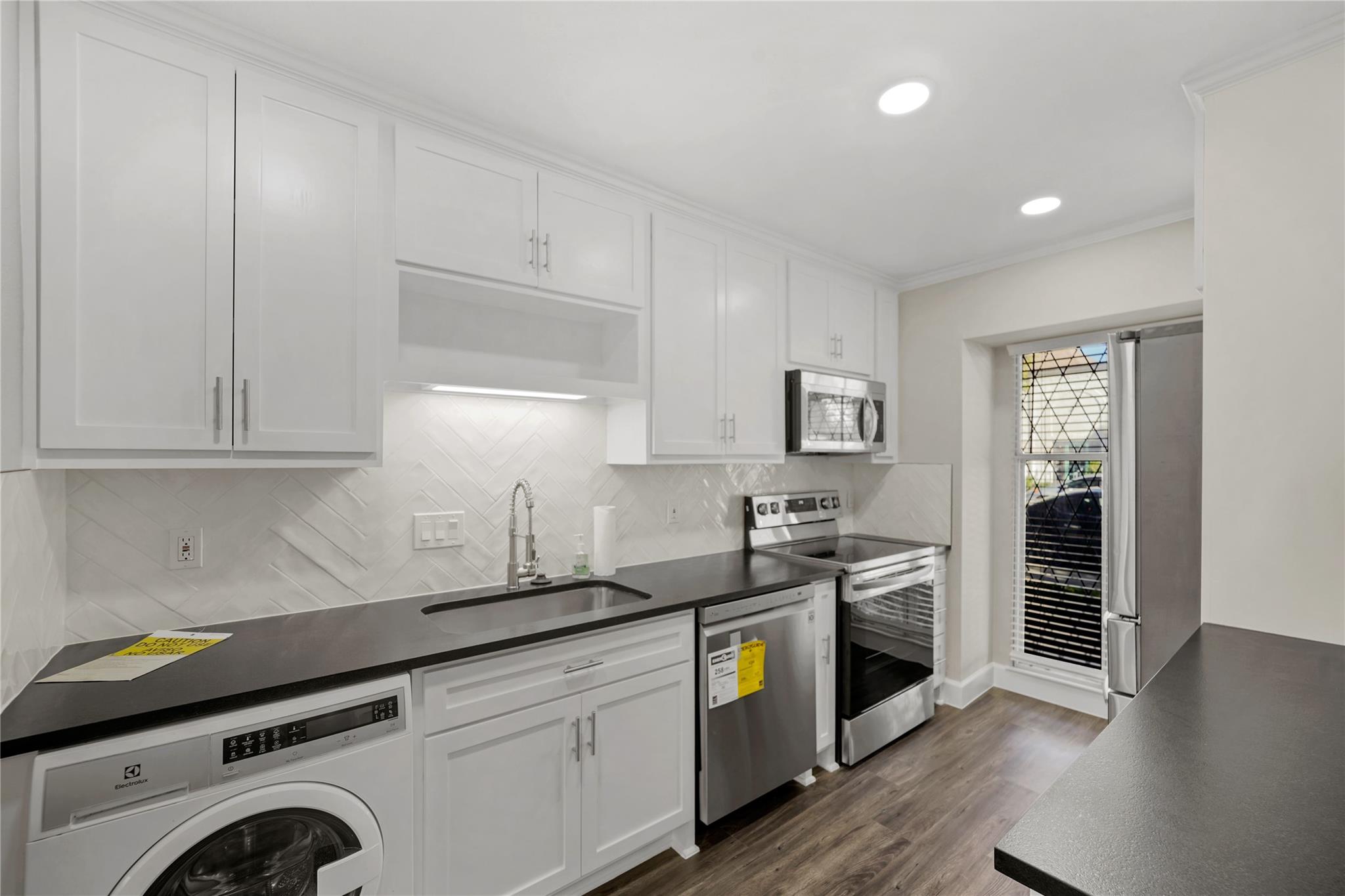 2218 Winrock Boulevard # 177