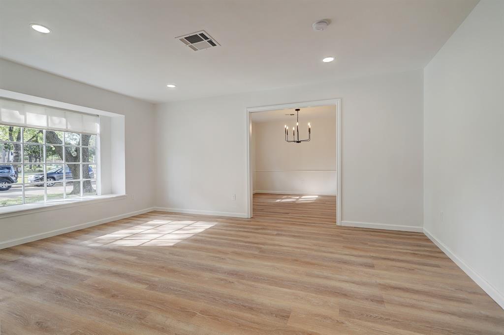 818 Frostwood Drive