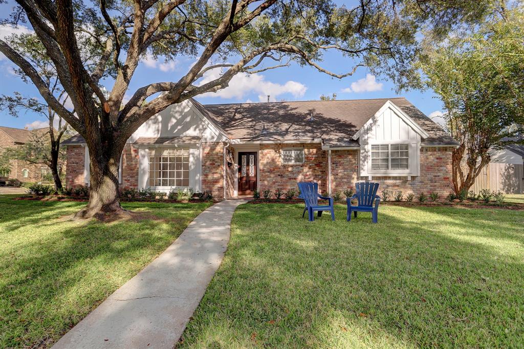 818 Frostwood Drive