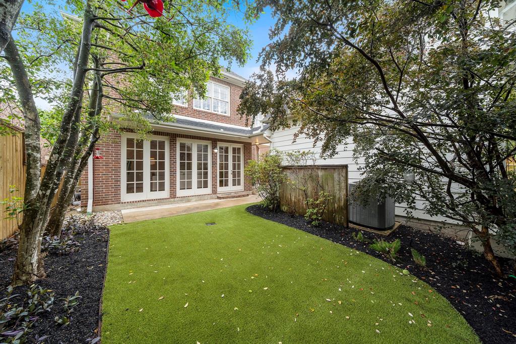 5808 Fordham Street
