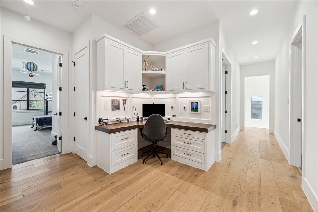 1509 Glourie Drive
