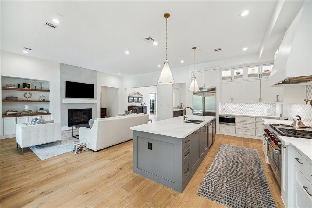 1509 Glourie Drive