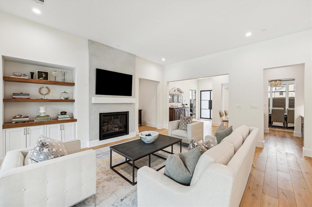 1509 Glourie Drive