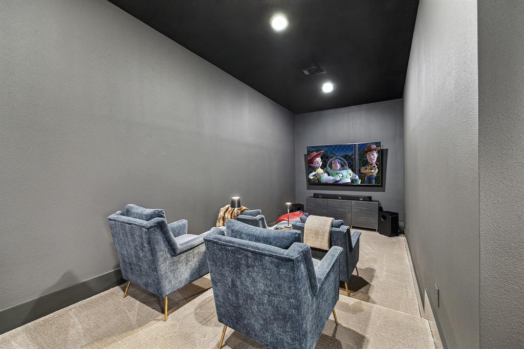 1509 Glourie Drive