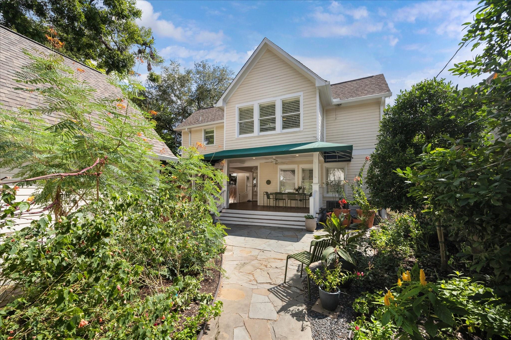 2606 Arbuckle Street