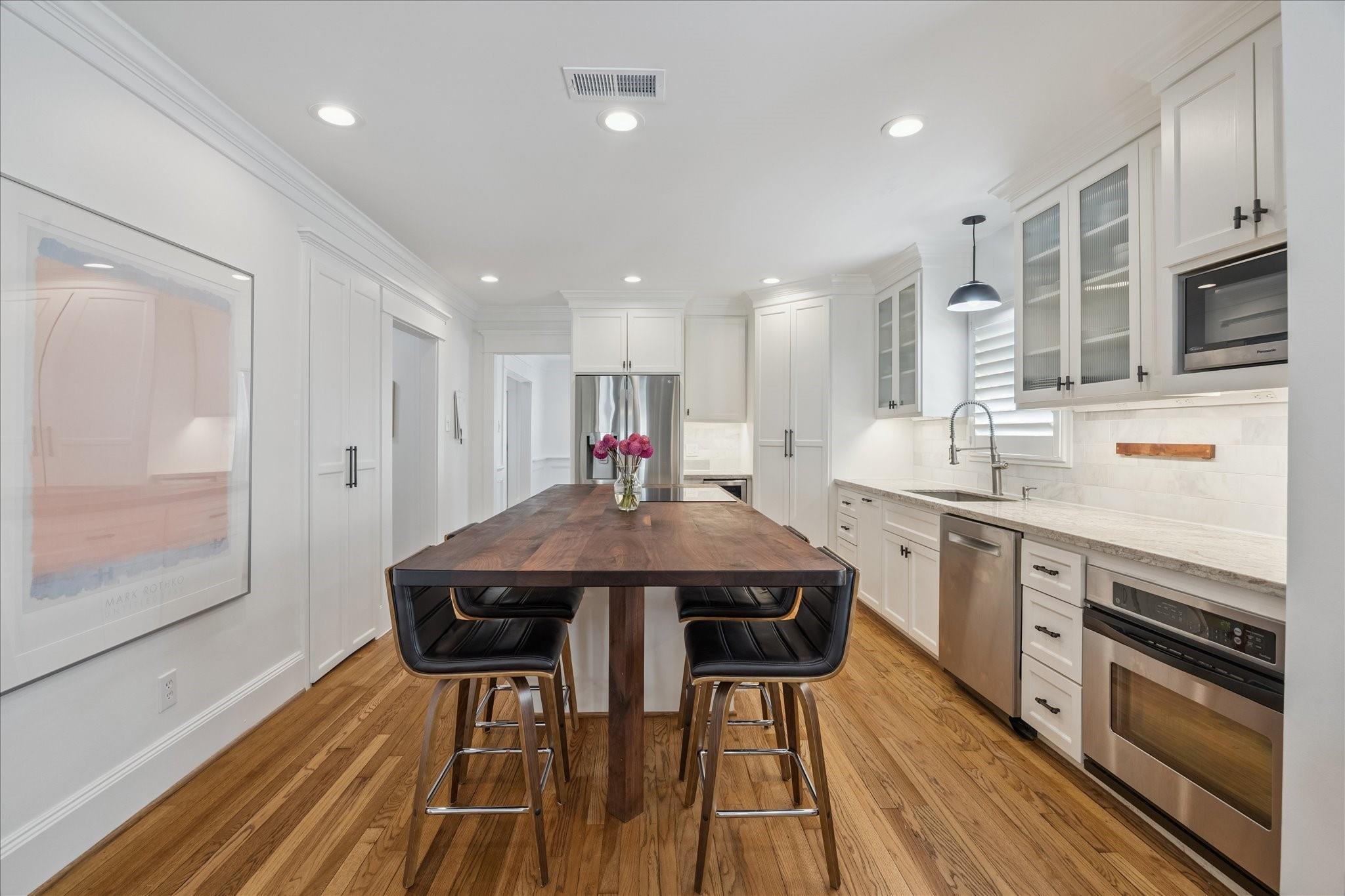 2606 Arbuckle Street