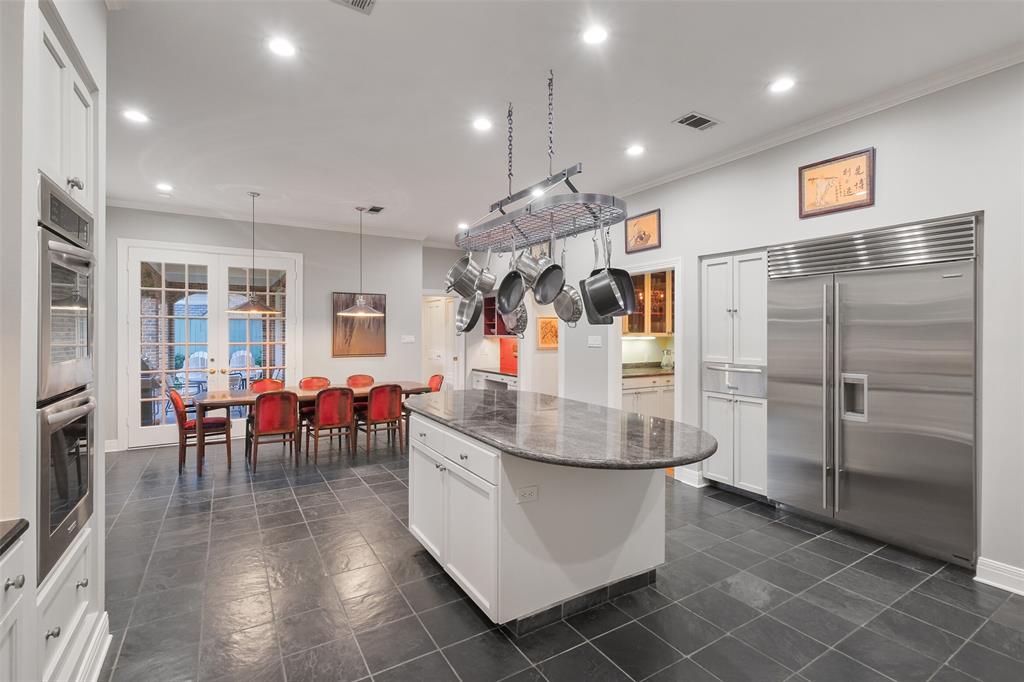3232 Huntingdon Place