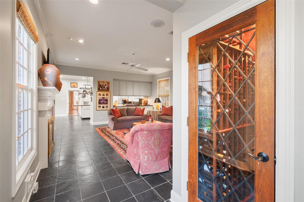 3232 Huntingdon Place