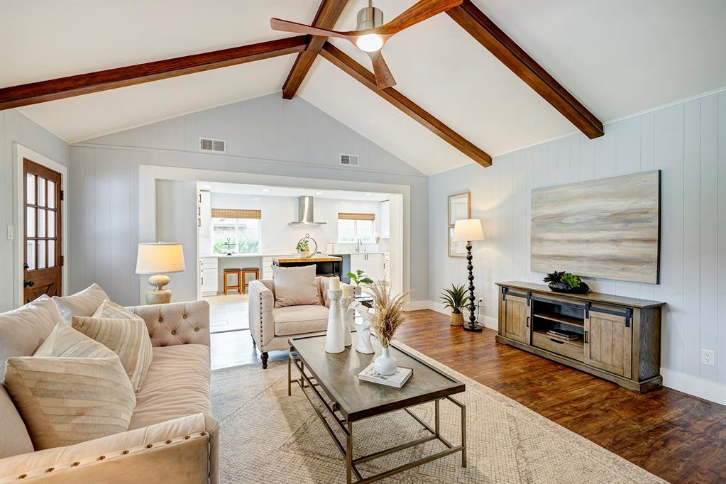 1518 San Sebastian Lane