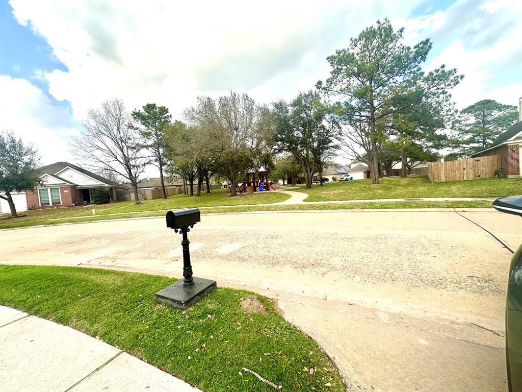 21923 Amber Elm Trail