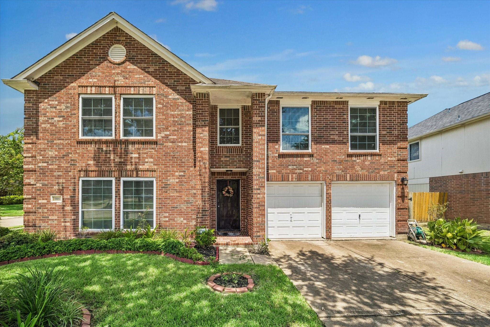 918 Heathcliff Drive