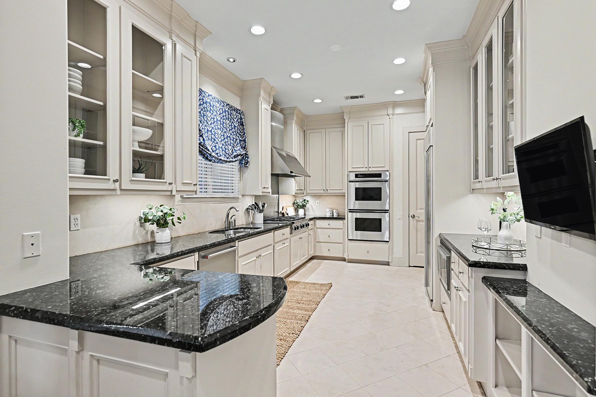 2410 Mimosa Drive