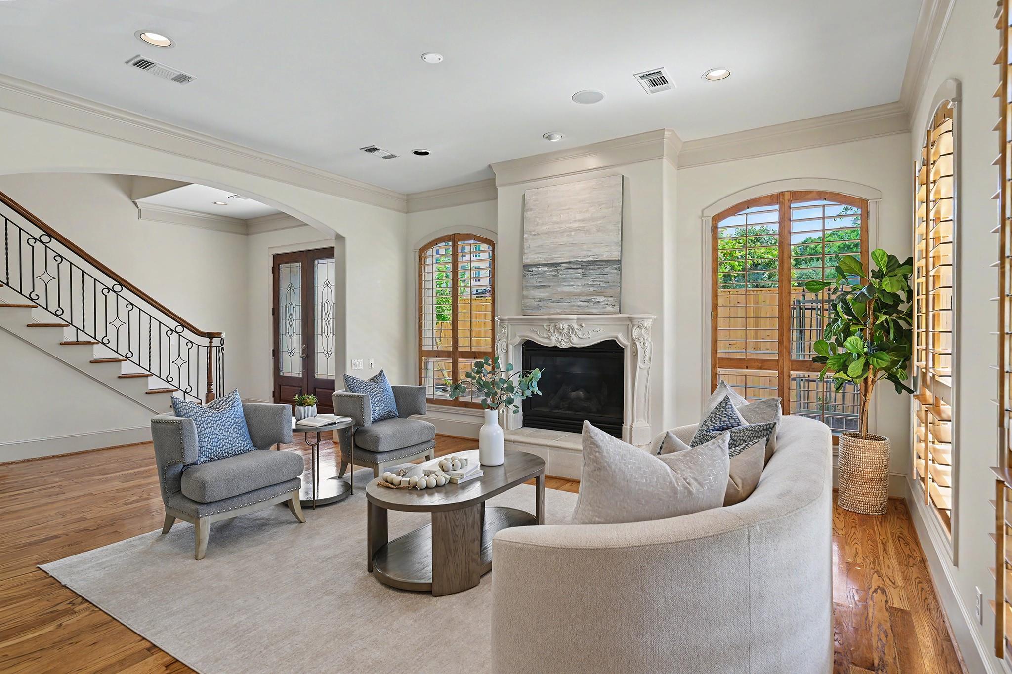 2410 Mimosa Drive