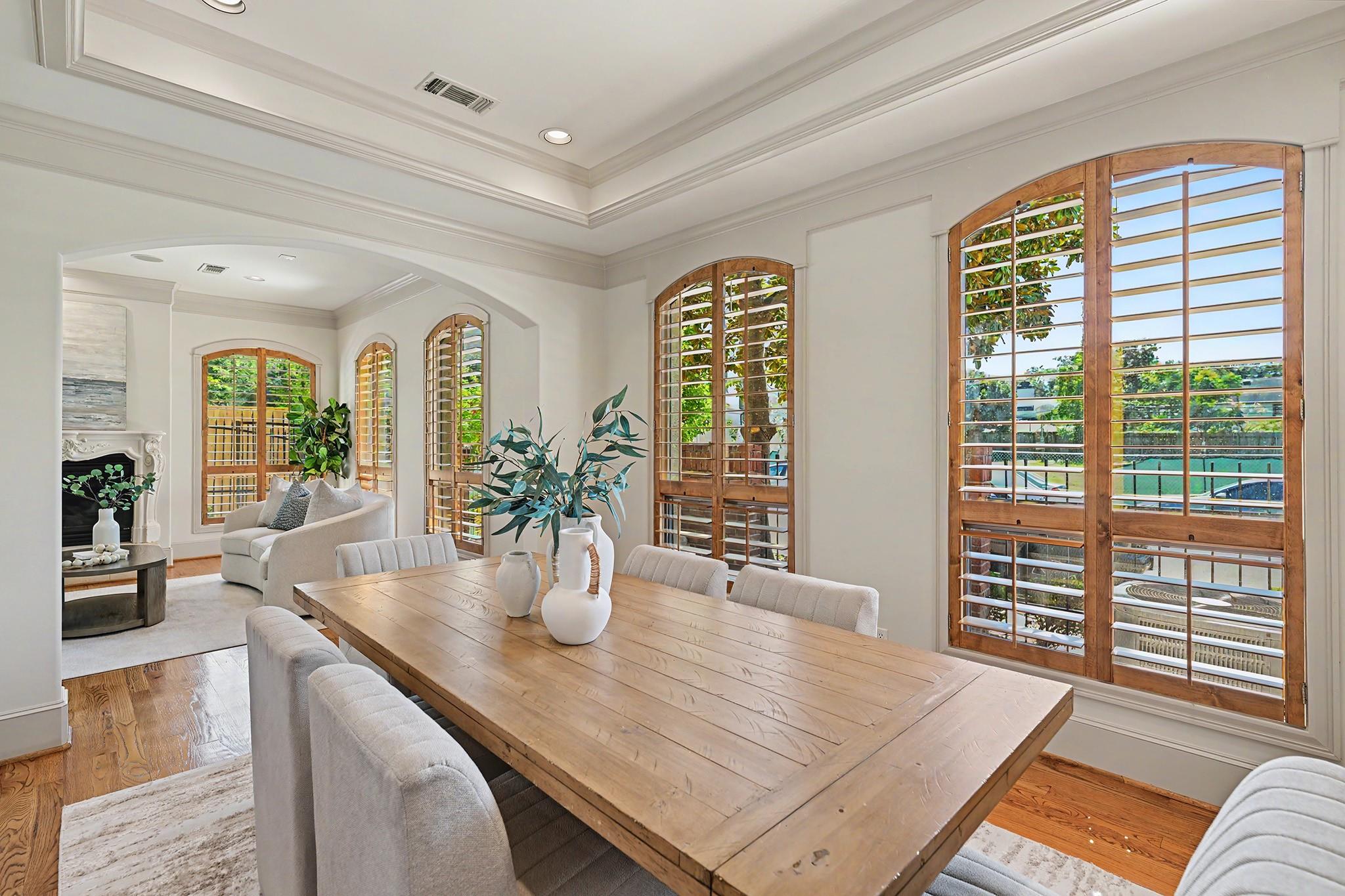 2410 Mimosa Drive