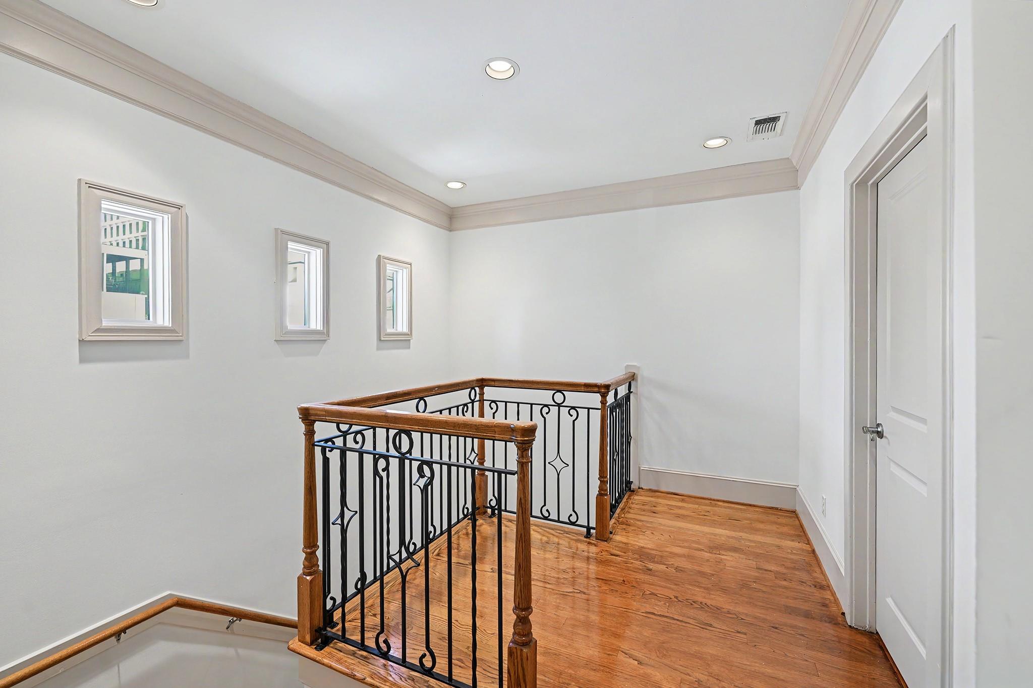 2410 Mimosa Drive