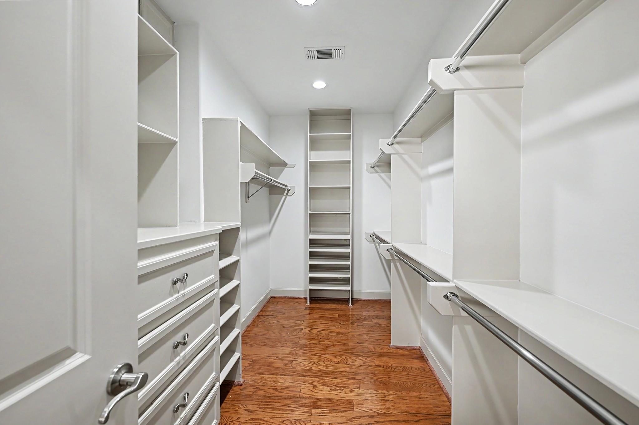 2410 Mimosa Drive