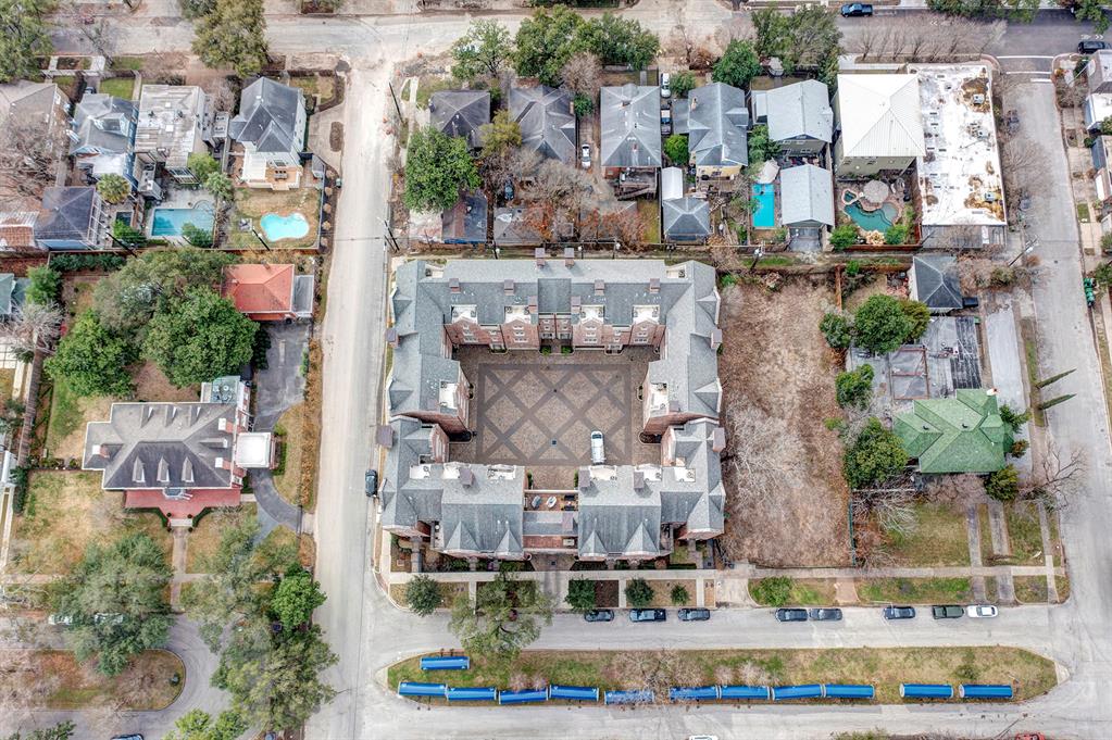 415 Lovett Boulevard # B