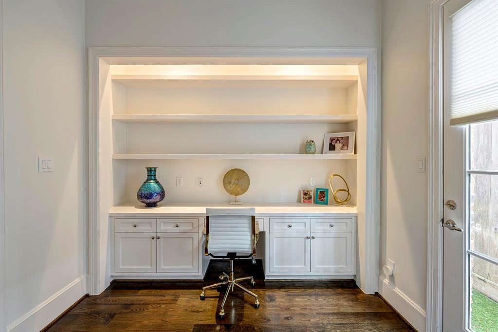 415 Lovett Boulevard # B