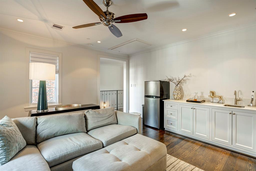 415 Lovett Boulevard # B