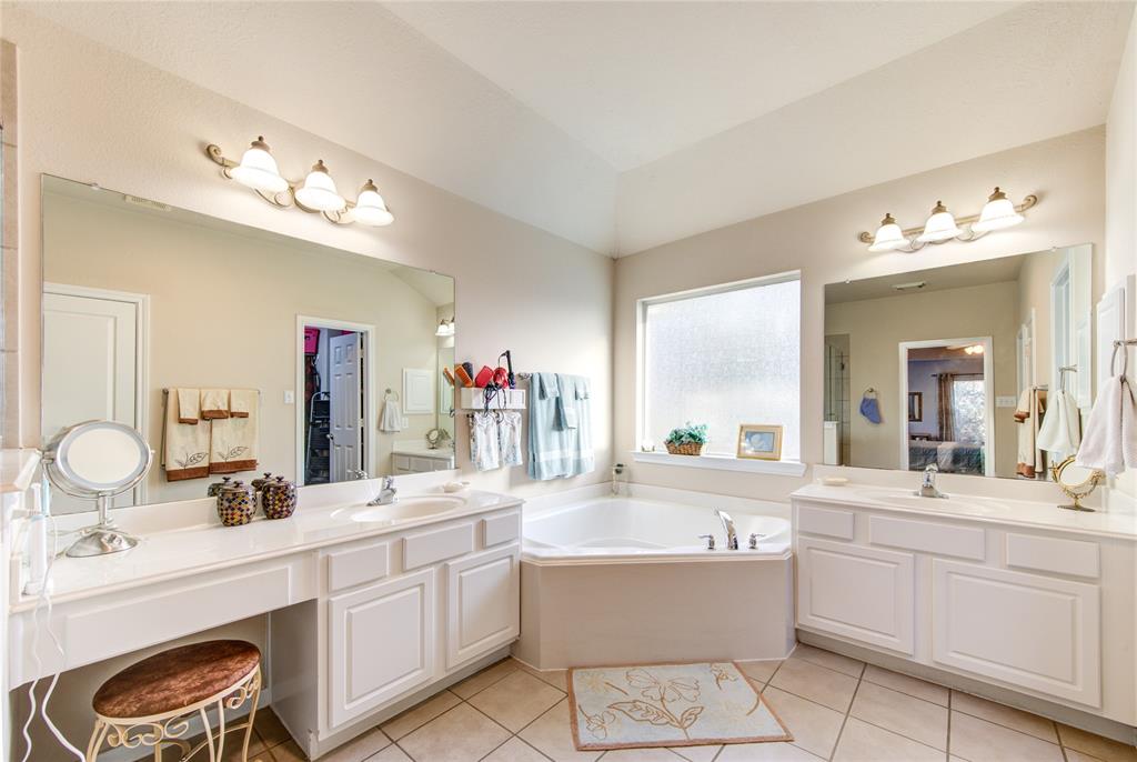 2529 Mango Court