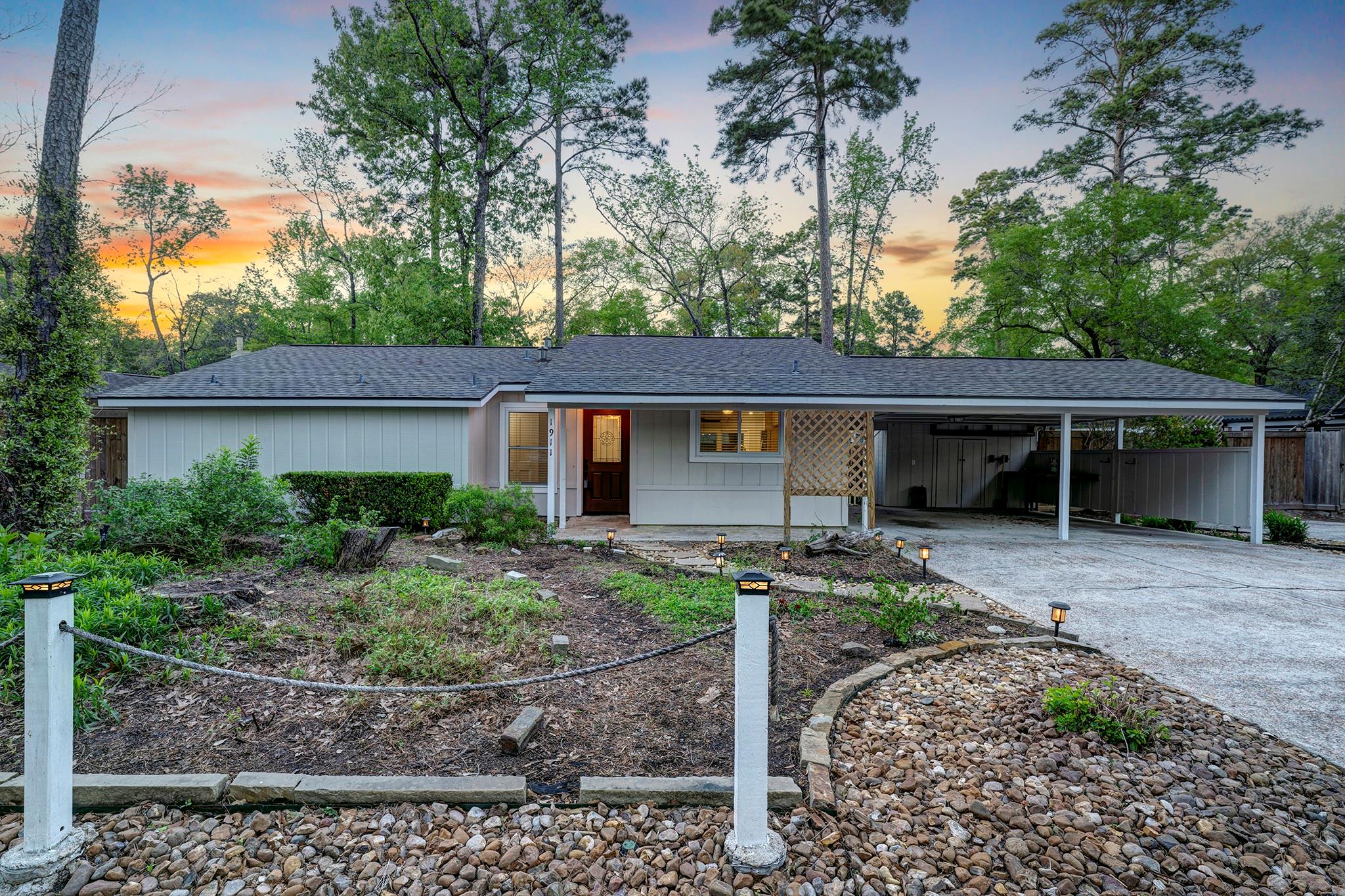 1911 N Red Cedar Circle