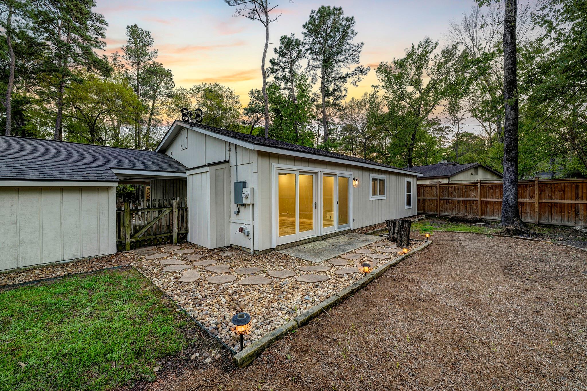 1911 N Red Cedar Circle