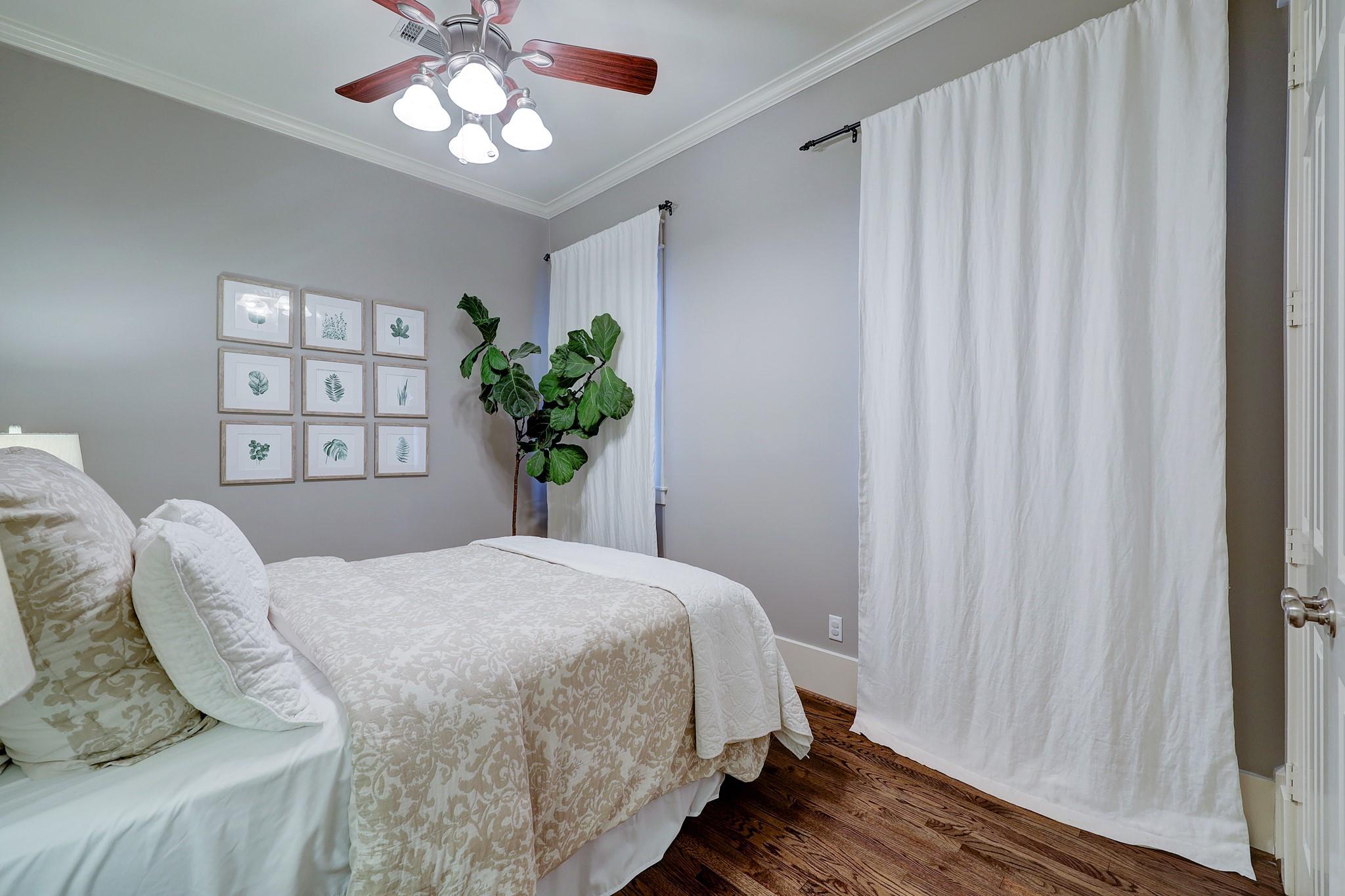 1126 W 17th Street # D