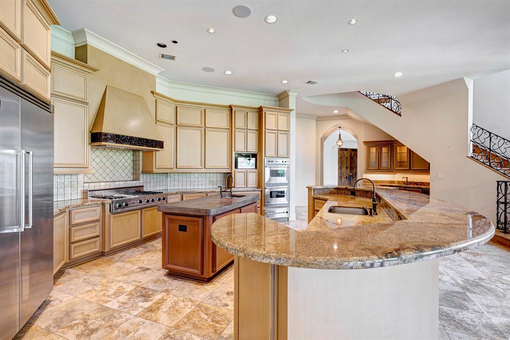 710 Pinehaven Drive