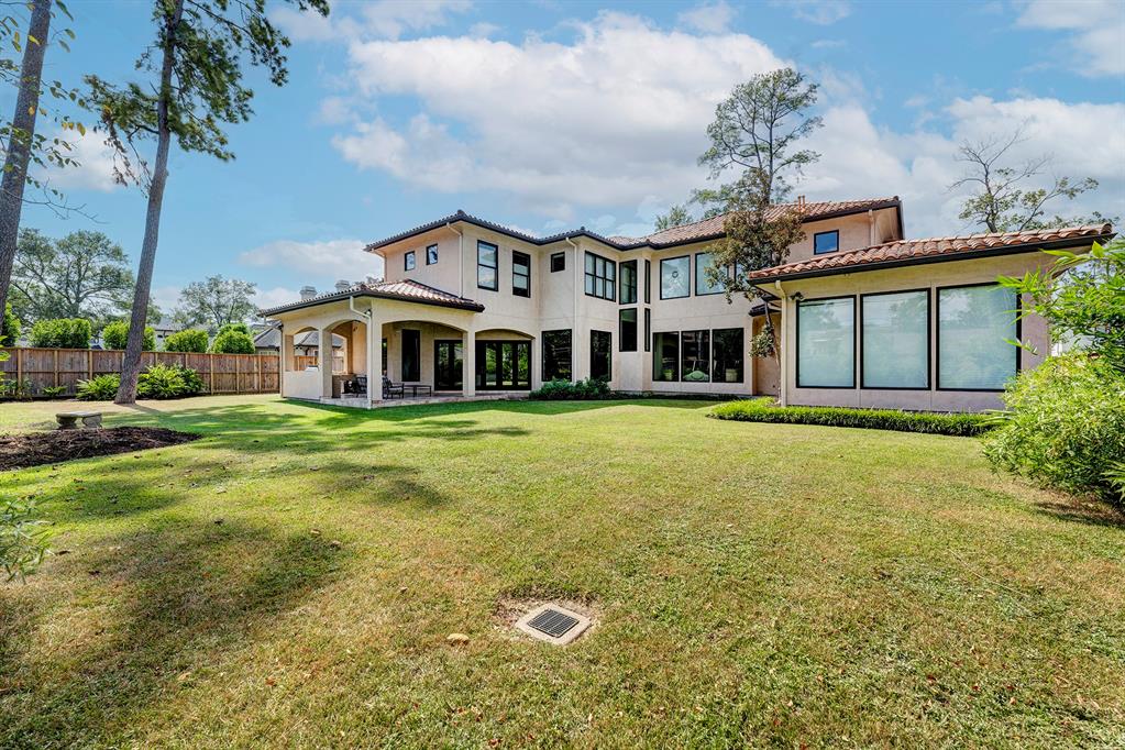 710 Pinehaven Drive