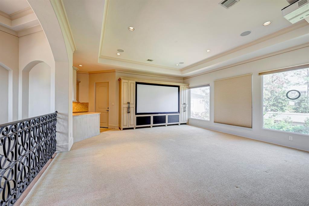 710 Pinehaven Drive