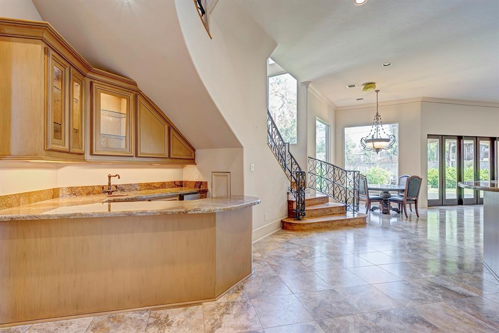 710 Pinehaven Drive