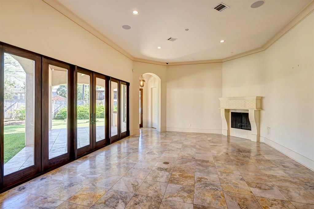 710 Pinehaven Drive