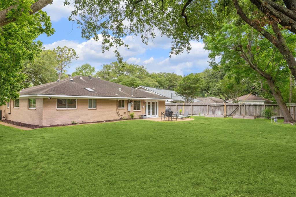 5002 Creekbend Drive