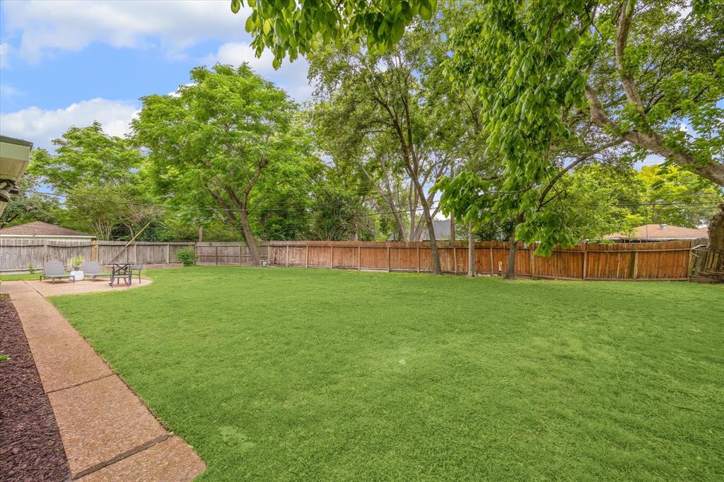 5002 Creekbend Drive