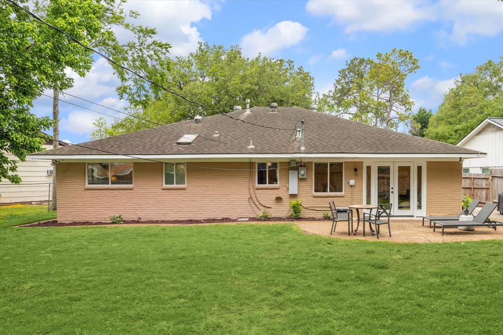 5002 Creekbend Drive