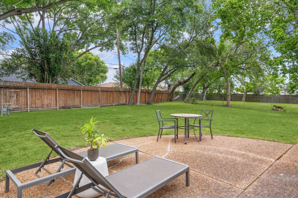 5002 Creekbend Drive
