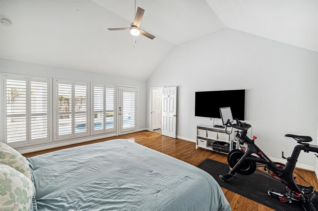 4014 Turnberry Circle