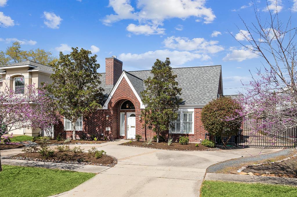 4014 Turnberry Circle