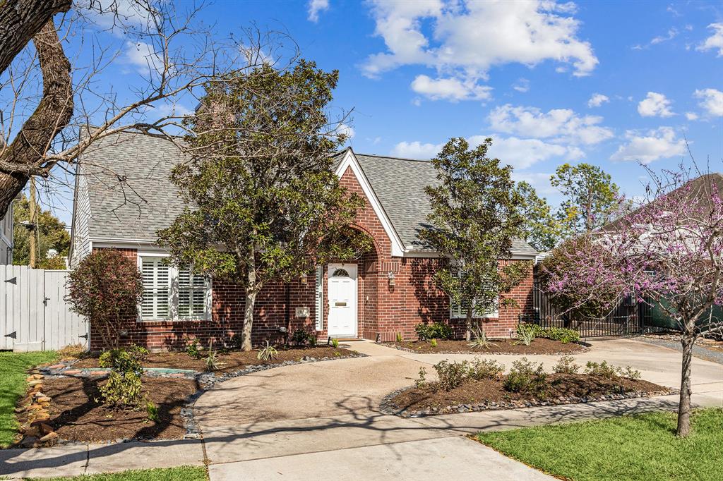 4014 Turnberry Circle