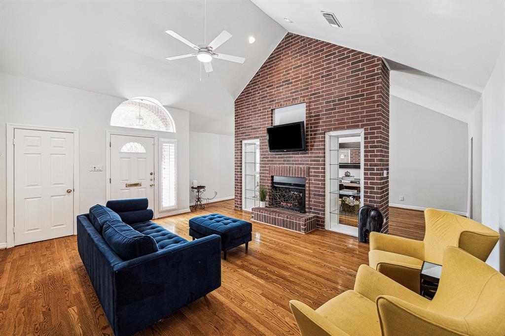 4014 Turnberry Circle