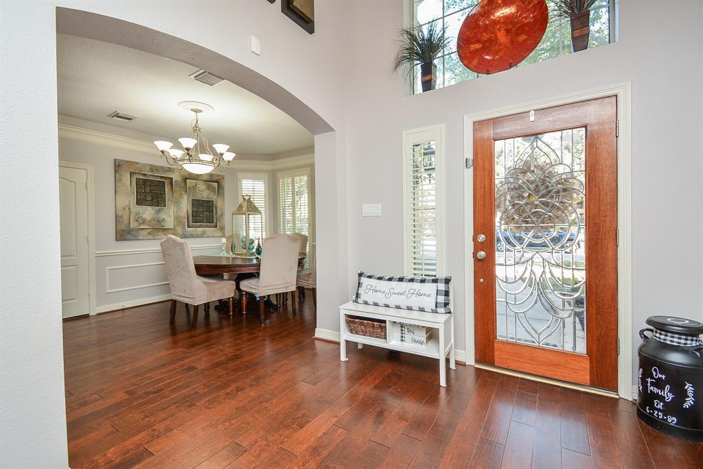 22423 Crescent Cove Court