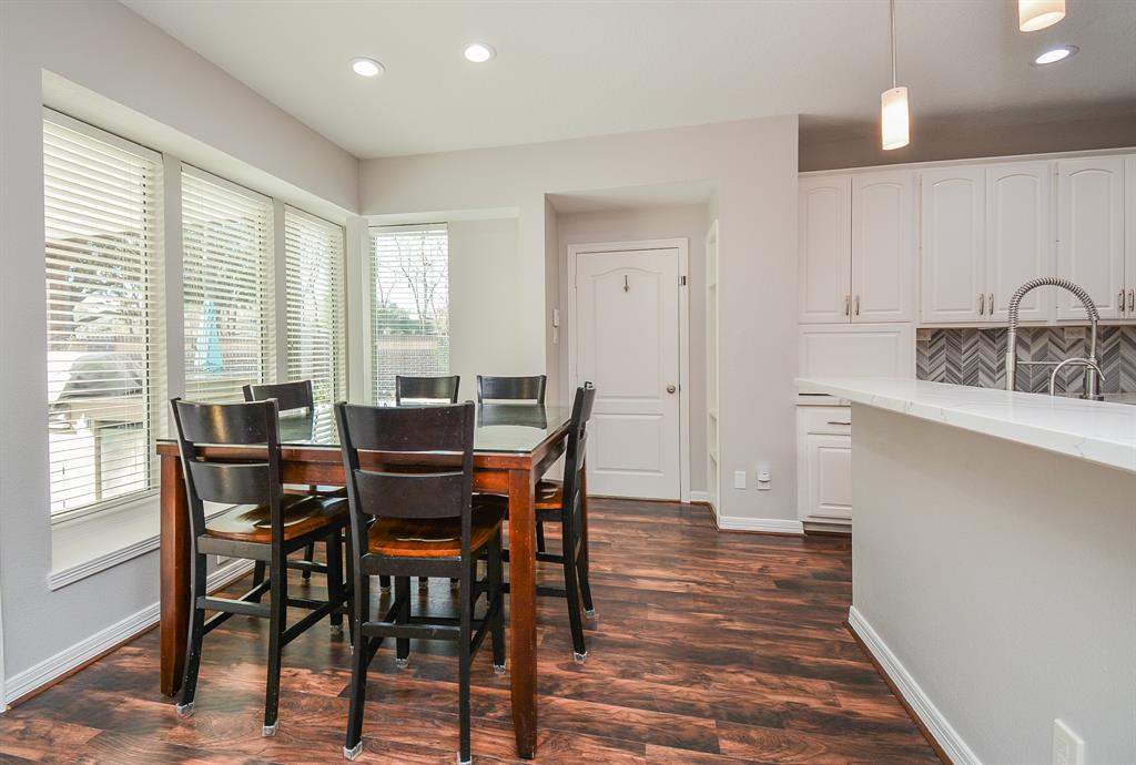22423 Crescent Cove Court