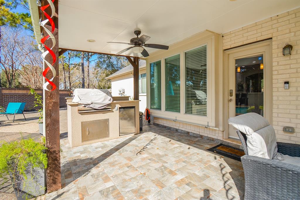 22423 Crescent Cove Court