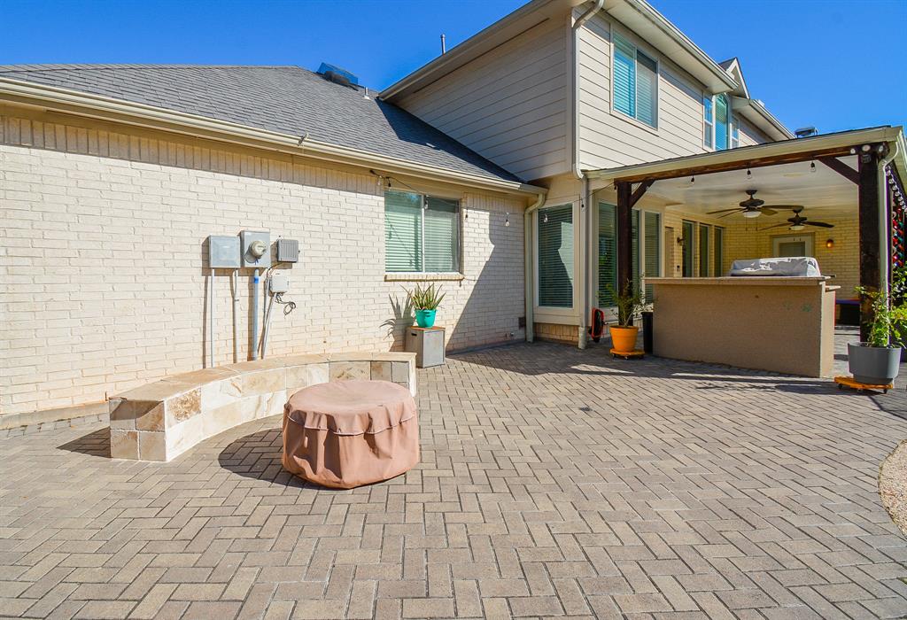 22423 Crescent Cove Court