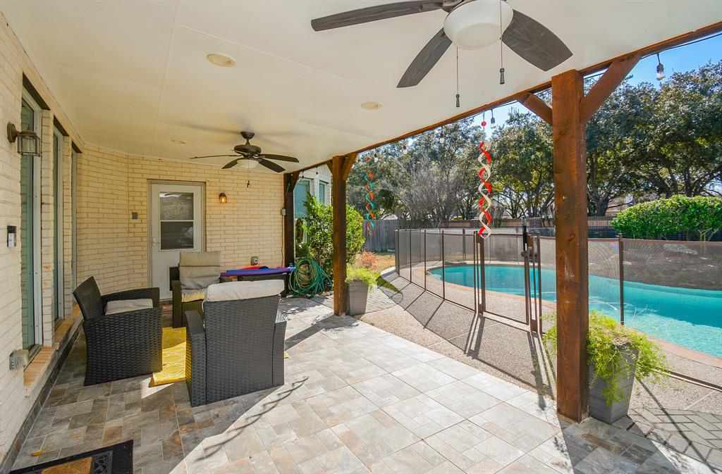 22423 Crescent Cove Court