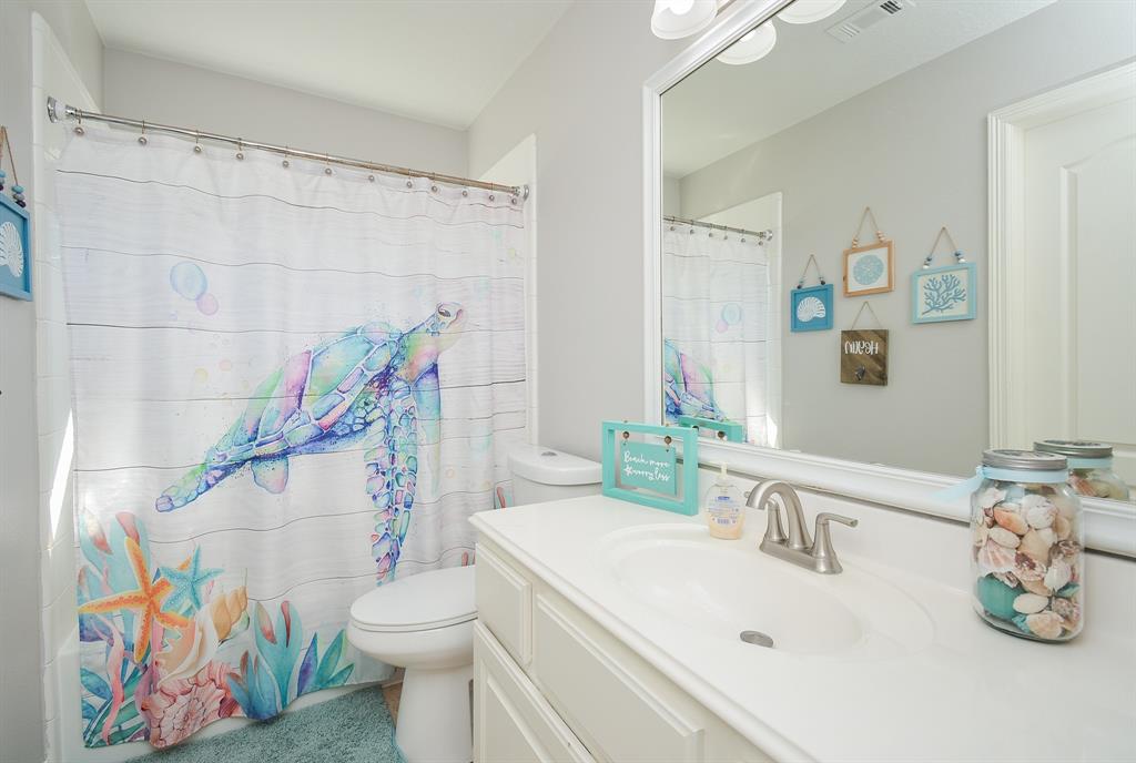 22423 Crescent Cove Court