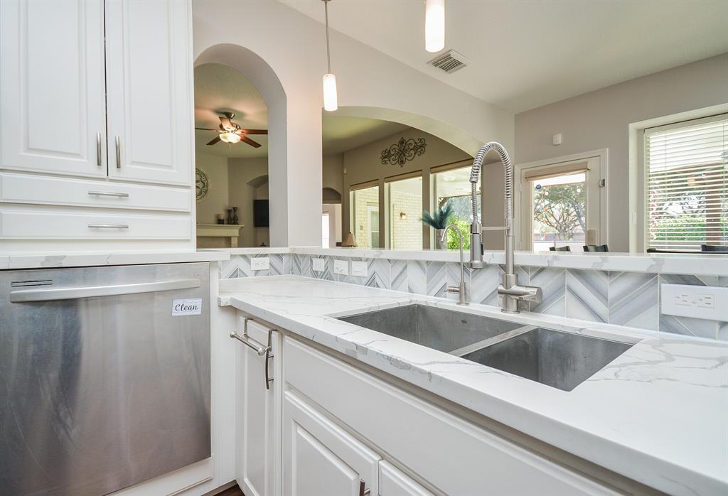 22423 Crescent Cove Court