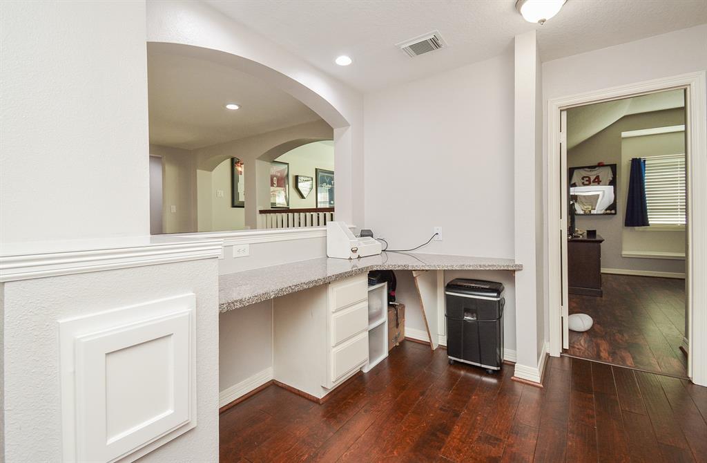 22423 Crescent Cove Court