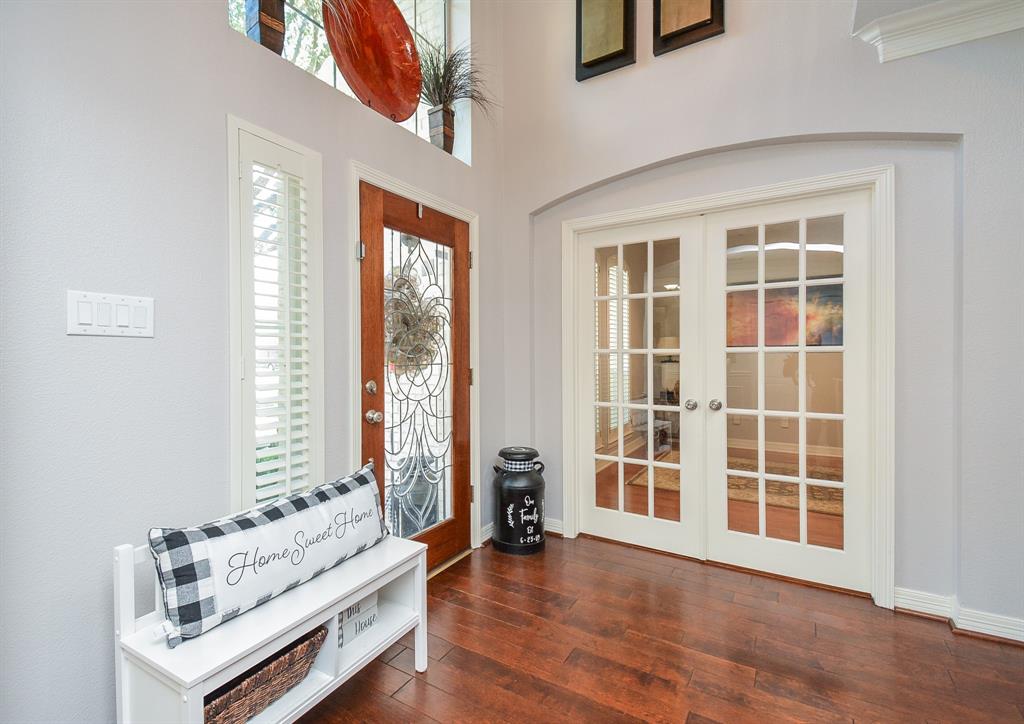 22423 Crescent Cove Court